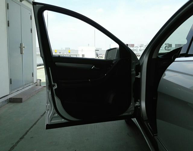 奔驰R级 R320 [进口] 2014款 3.0T 自动 汽油 豪华型 (欧Ⅳ) 