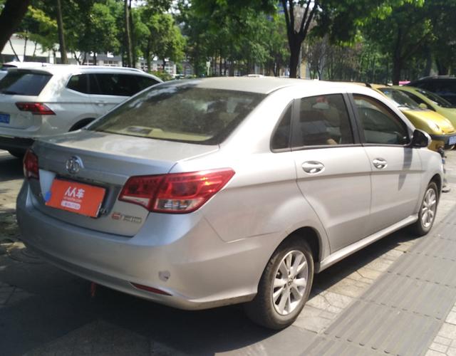 北京汽车E系 2013款 1.3L 手动 4门5座三厢车 乐天版 (国Ⅳ) 