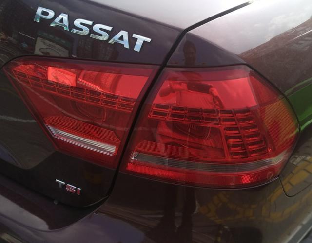 大众帕萨特 2013款 1.8T 自动 汽油 尊荣版 (国Ⅳ) 