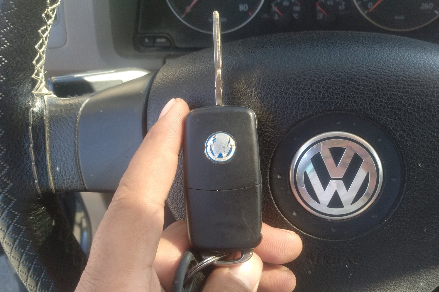 大众速腾2006款16l自动时尚型国Ⅲ