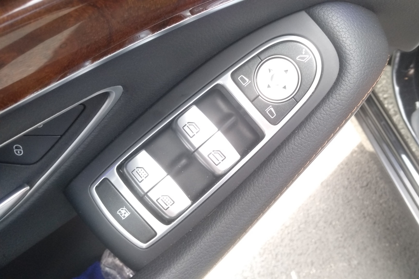 奔驰S级 S400 [进口] 2014款 3.5L 自动 油电混合 加长版 