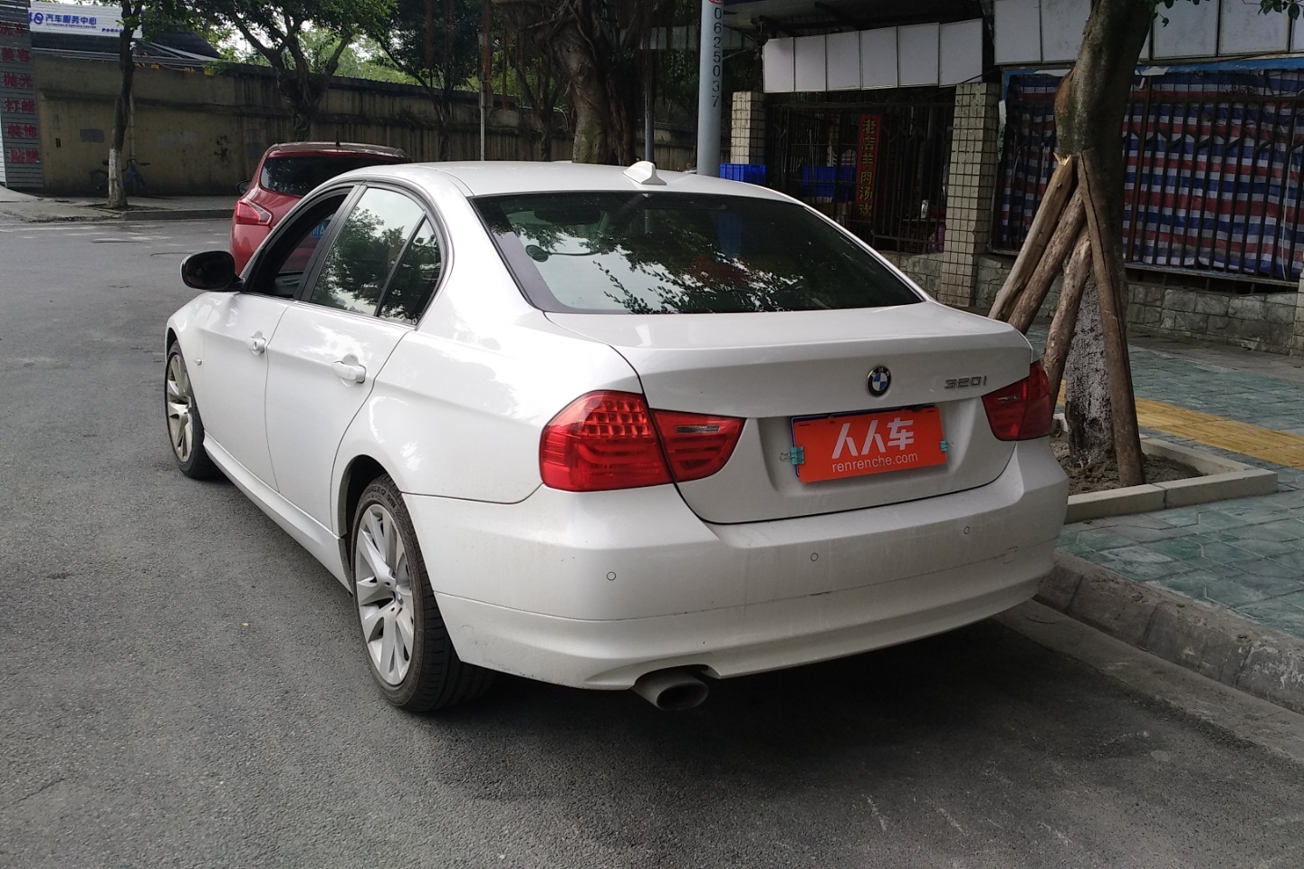 宝马3系 320i [进口] 2010款 2.0l 自动 汽油 豪华版