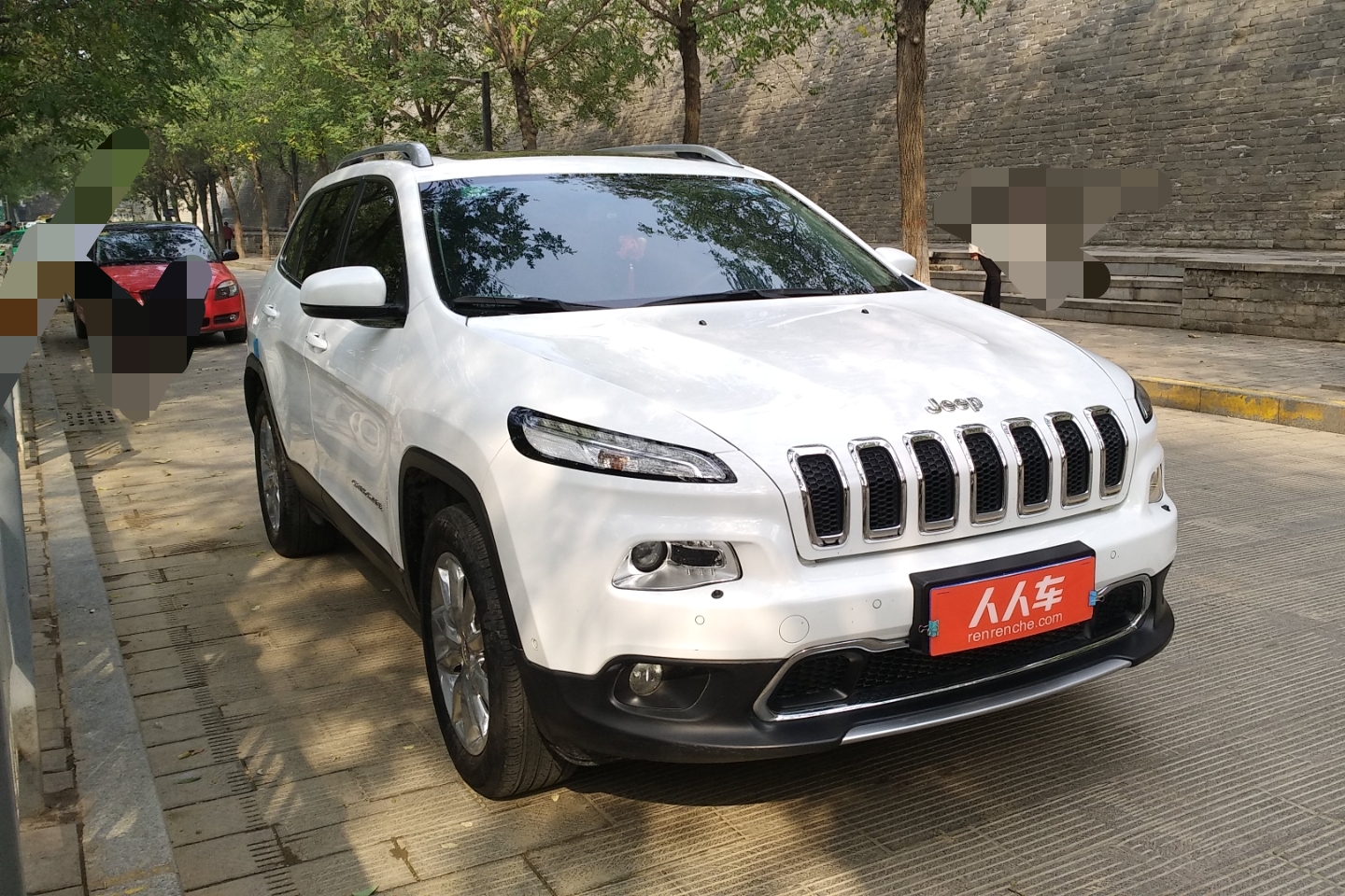 吉普自由光 2016款 2.4l 自动 优越版 (国Ⅴ)