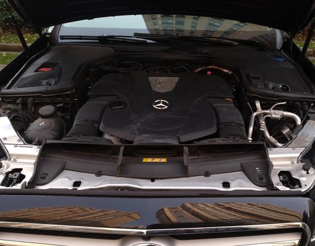 奔驰E级 E320L 2018款 3.0T 自动 汽油 运动型改款 (国Ⅴ) 