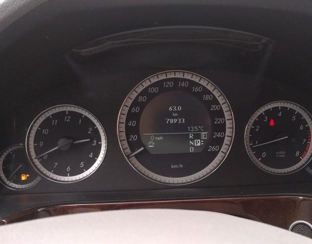 奔驰E级 E300L 2011款 3.0L 自动 汽油 时尚尊贵型 (国Ⅳ) 