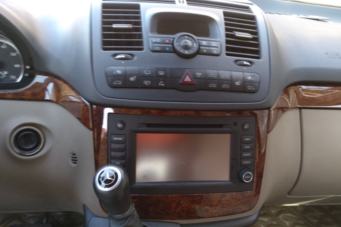 奔驰唯雅诺 2011款 2.5L 自动 7座 汽油 领航版 (国Ⅳ) 