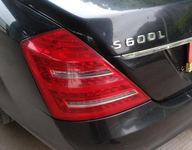 奔驰S级 S300 [进口] 2006款 3.0L 自动 汽油 尊贵型加长版 