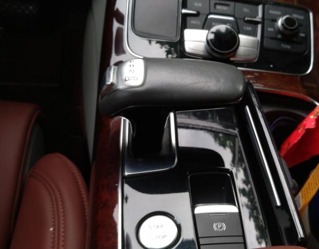 奥迪A8L [进口] 2011款 3.0T 自动 汽油 舒适型 
