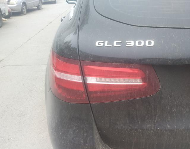 奔驰GLC GLC300 2018款 2.0T 自动 动感型 (国Ⅴ) 