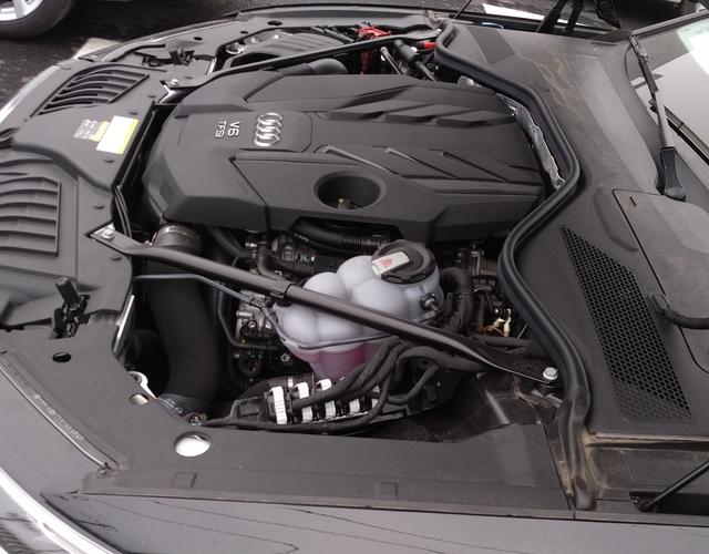奥迪A8L 55 [进口] 2018款 3.0T 自动 汽油 投放版精英型 
