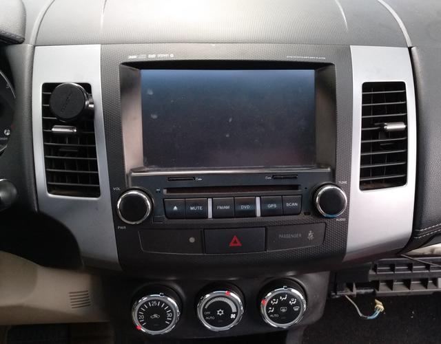 三菱欧蓝德 [进口] 2010款 2.4L 自动 前驱 劲界舒适版 