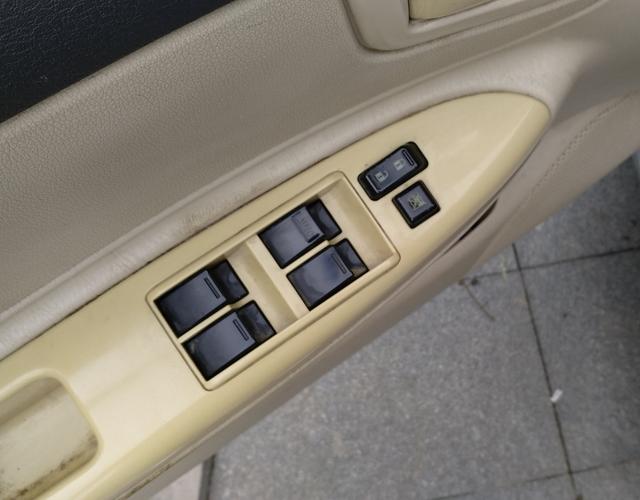 比亚迪F3 白金11版 2011款 1.5L 手动 舒适型 (国Ⅳ) 