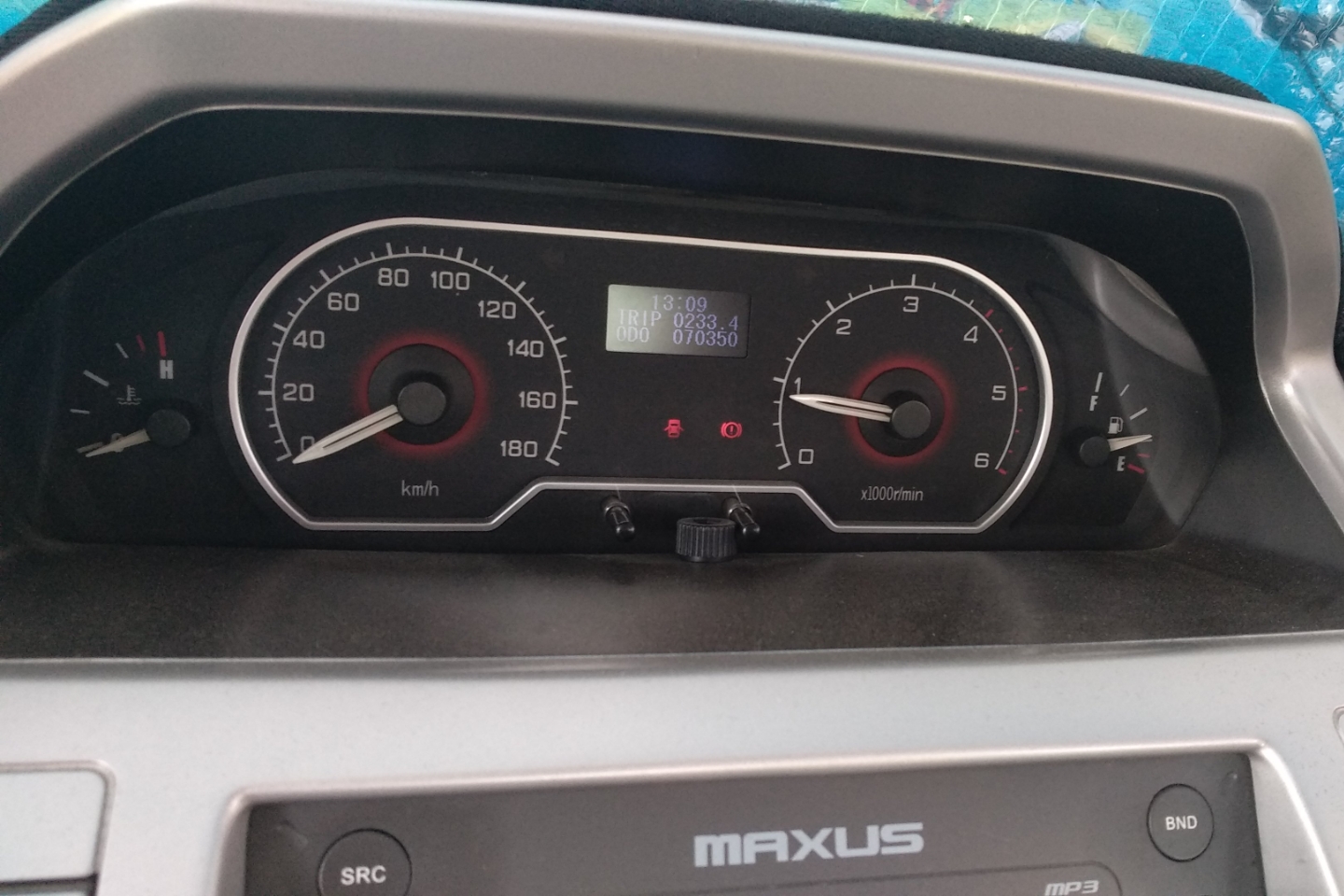 MAXUS迈克萨斯V80 2016款 2.5T 手动 傲运通长轴中顶 (国Ⅴ) 