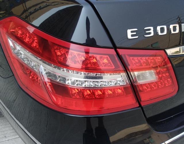 奔驰E级 E300 [进口] 2010款 3.0L 自动 汽油 时尚豪华型 