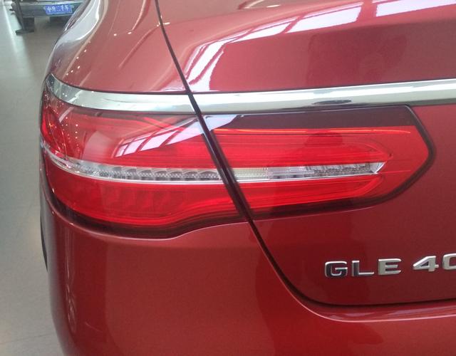 奔驰GLE级 GLE400 [进口] 2018款 3.0T 自动 轿跑SUV 