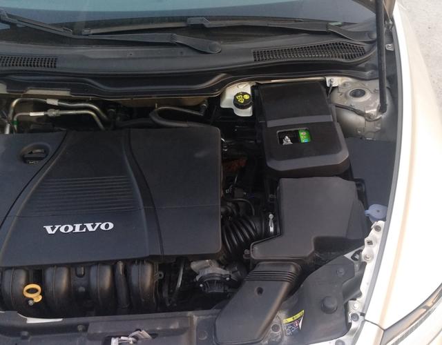 沃尔沃S40 2011款 2.0L 自动 汽油 智尚版 (国Ⅳ) 