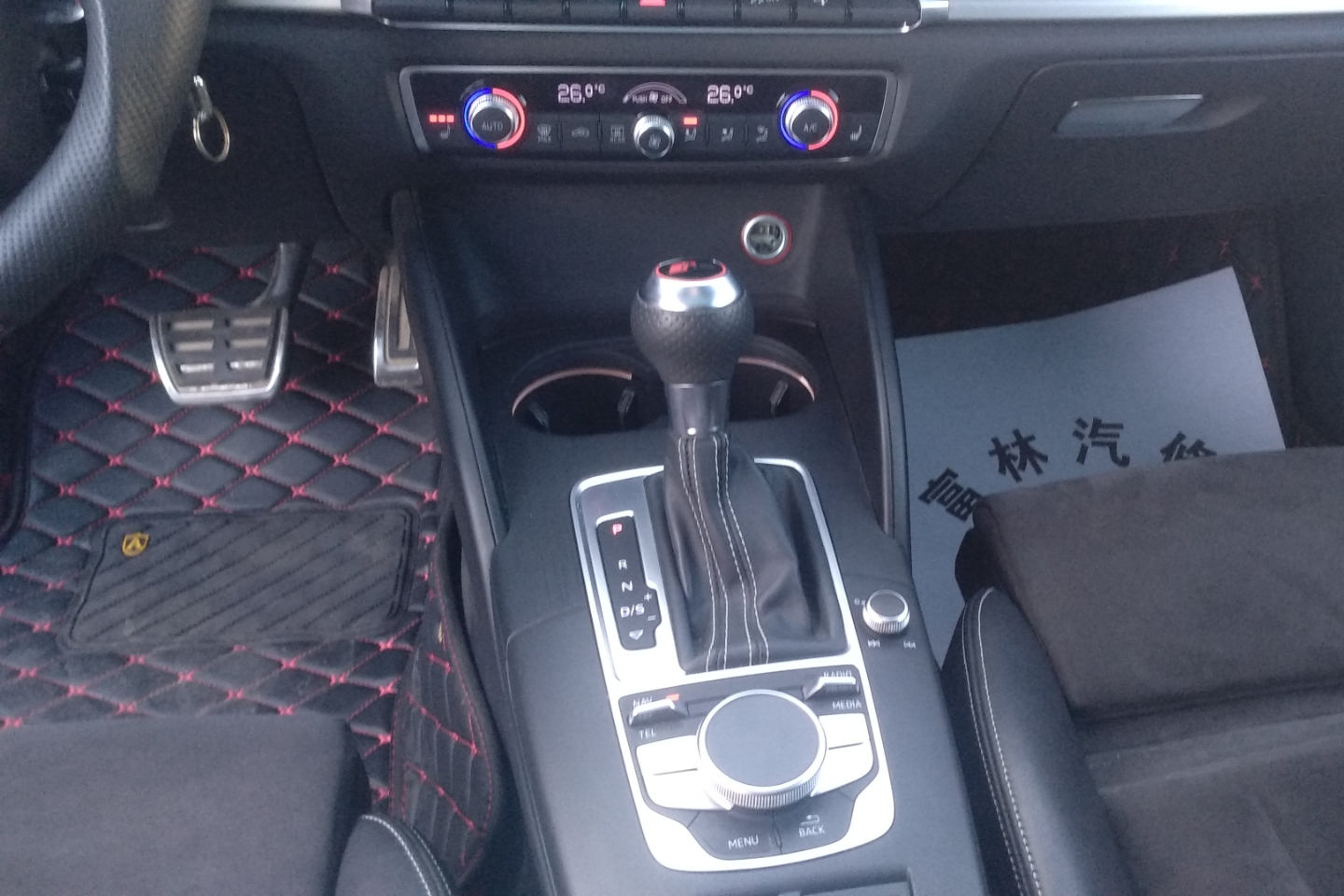 奥迪S3 [进口] 2015款 2.0T 自动 Limousine 