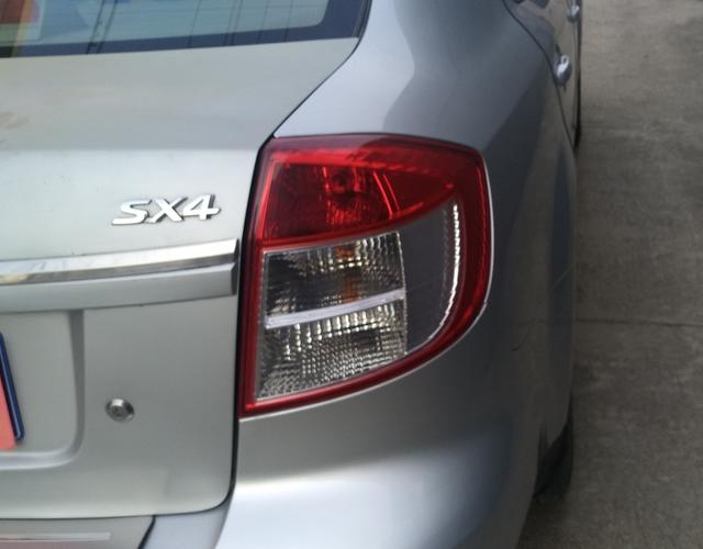 铃木天语SX4 2010款 1.6L 自动 4门5座三厢车 超值版 (国Ⅳ) 