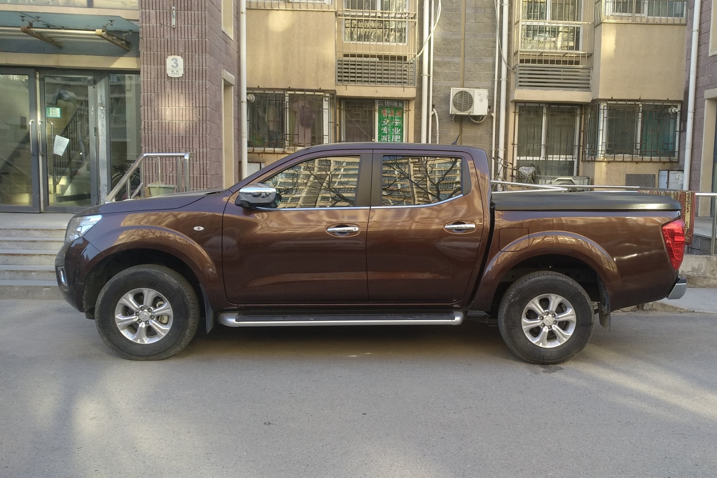 日产纳瓦拉2017款25l自动豪华版国Ⅴ