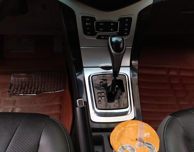 比亚迪速锐 2014款 1.5L 自动 舒适型 (国Ⅳ) 