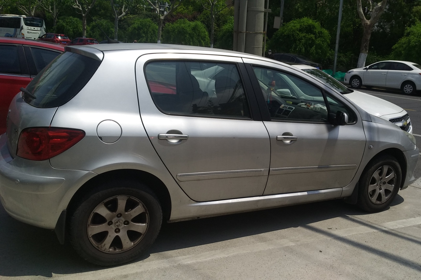 标致3072010款16l自动5门5座两厢车舒适版国Ⅳ