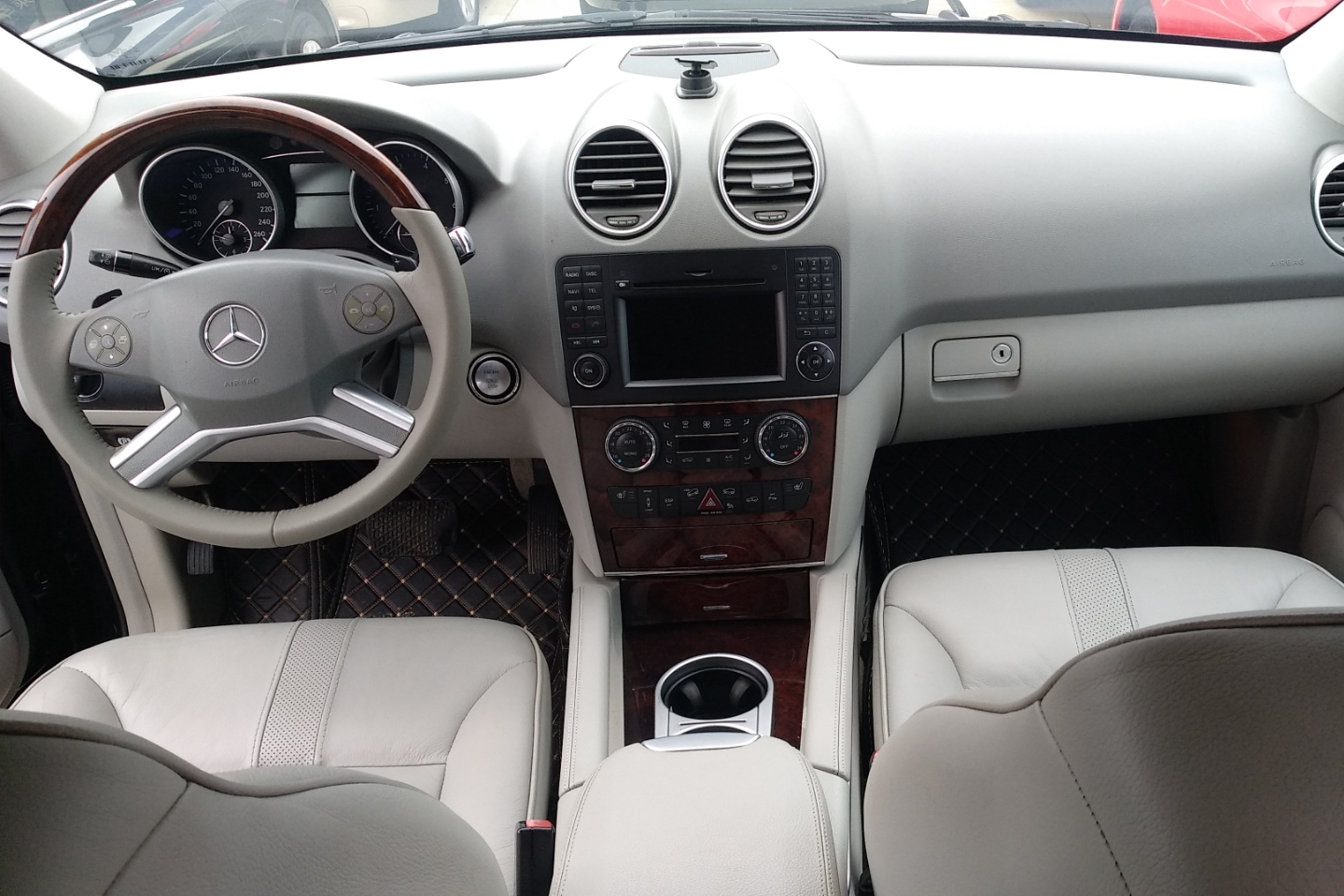 奔驰m级ml500进口2008款55l自动汽油