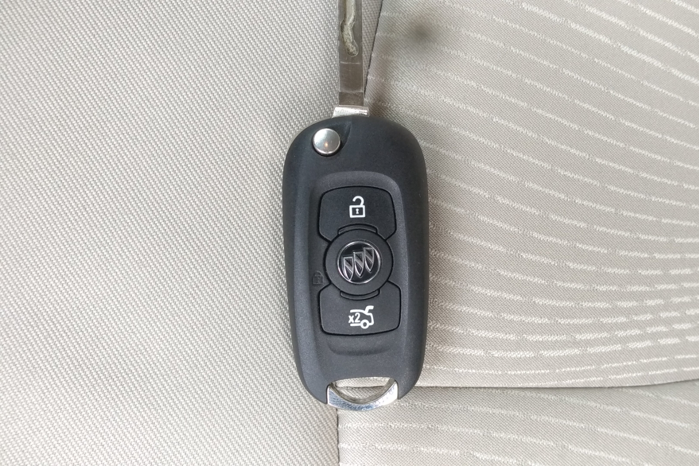 别克威朗2018款15l自动15s进取型国Ⅴ