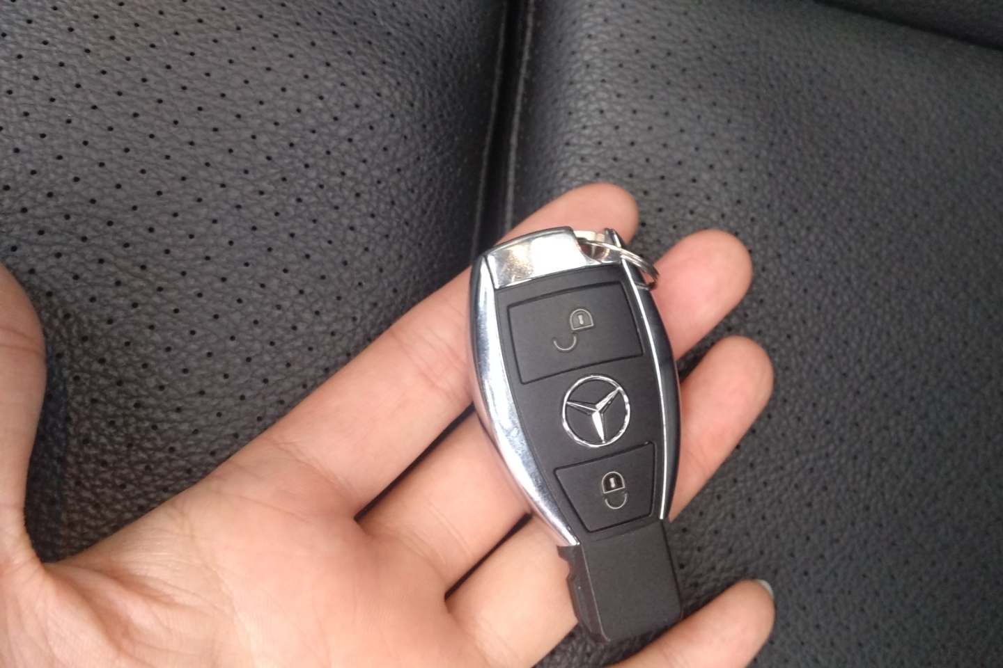 奔驰gla 200 2017款 1.6t 自动 动感型 (国Ⅴ)