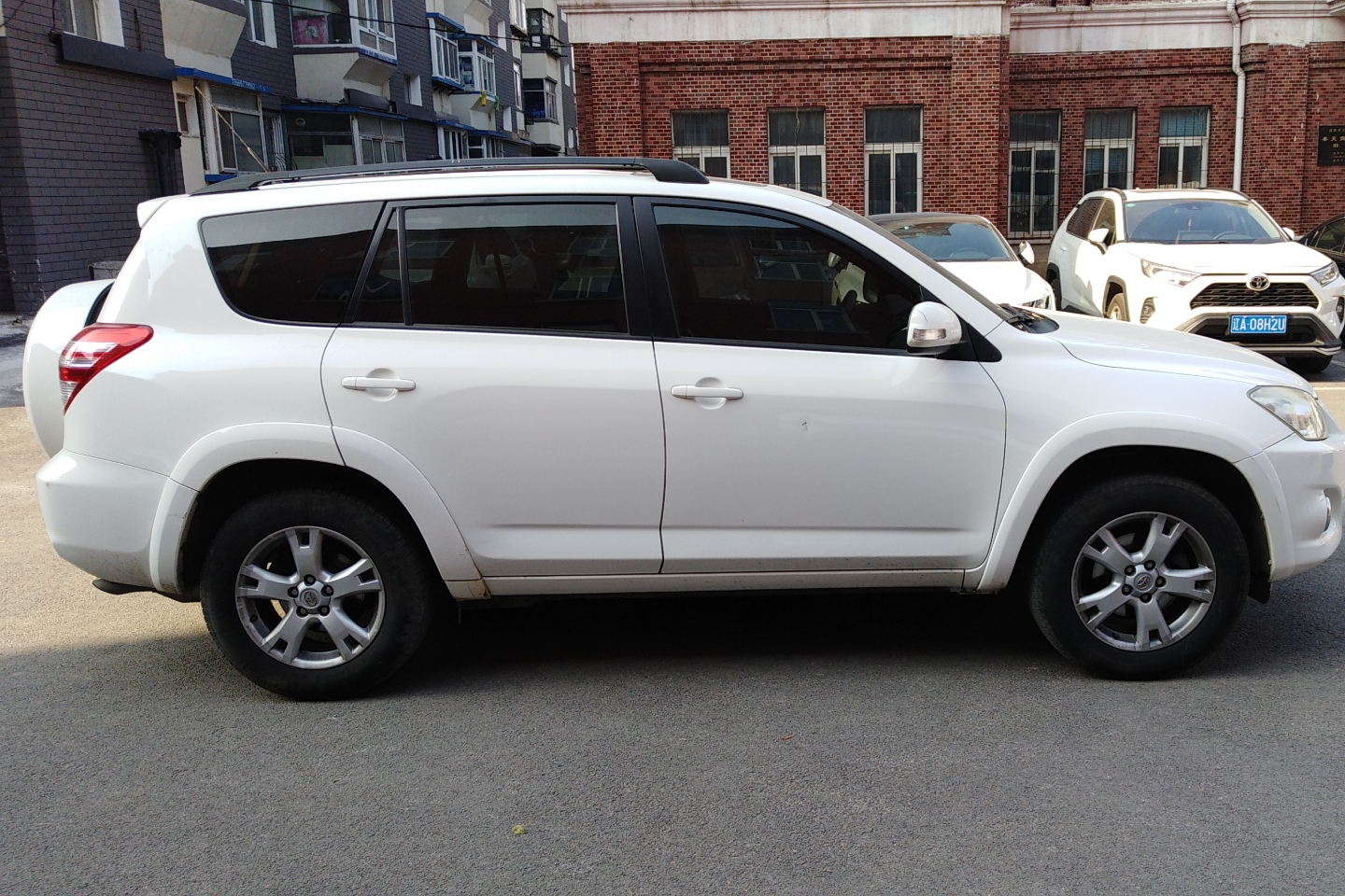 丰田rav4 2011款 2.0l 自动 四驱 (国Ⅳ)
