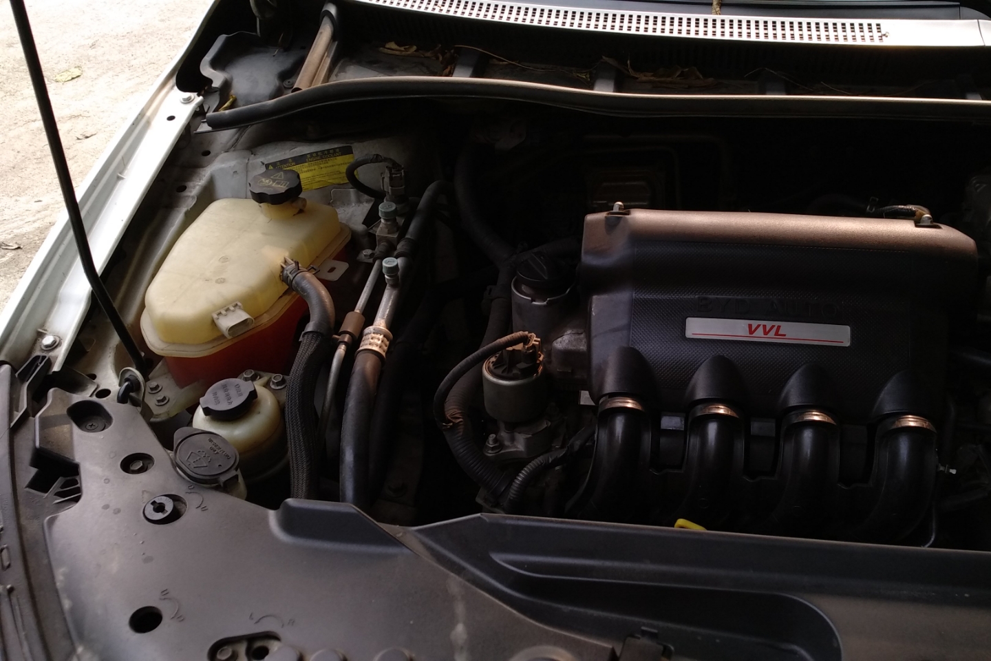比亚迪速锐 2012款 1.5l 手动 豪华型 (国Ⅳ)