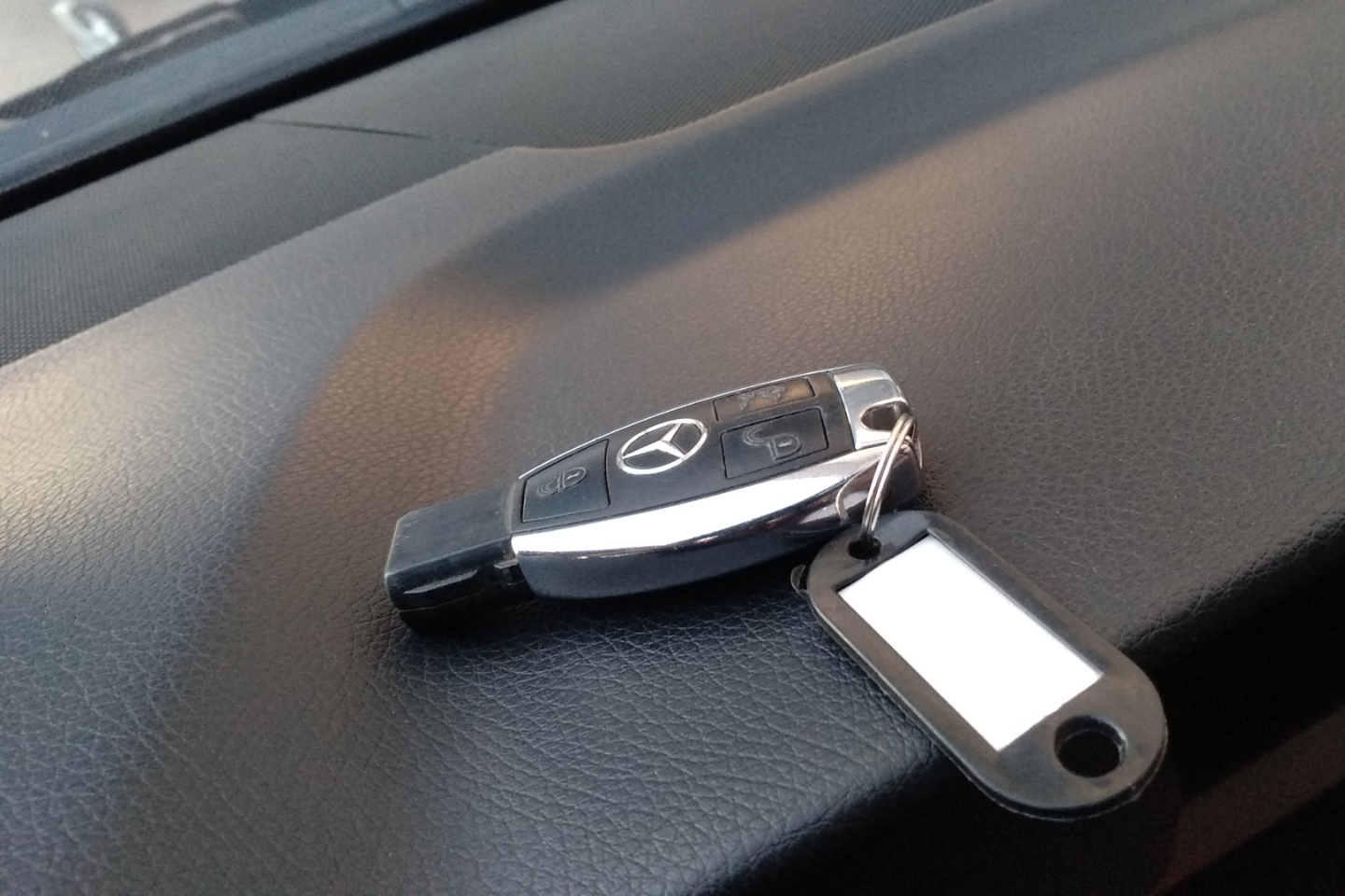 奔驰c级c180k2011款16t自动经典型国Ⅳ