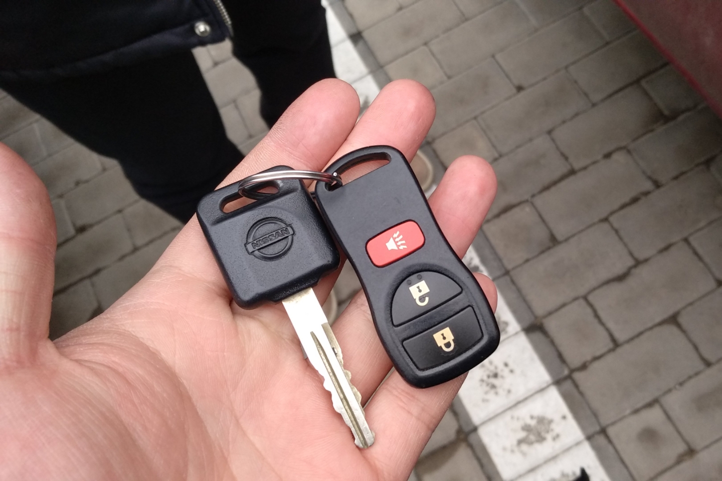 日产骊威2010款16l手动gi劲悦版全能型国Ⅳ