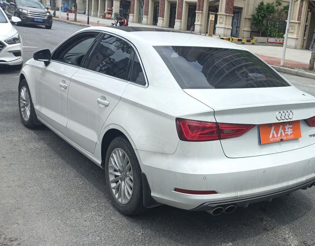 奥迪A3 35TFSI 2014款 1.4T 自动 时尚型Limousine (国Ⅳ) 