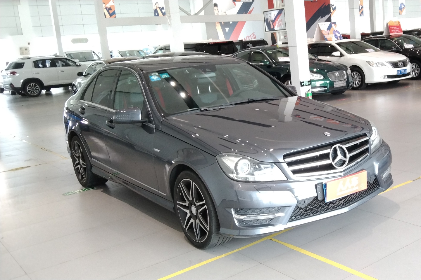 奔驰c级c3002013款30l自动运动型grandedition国Ⅳ