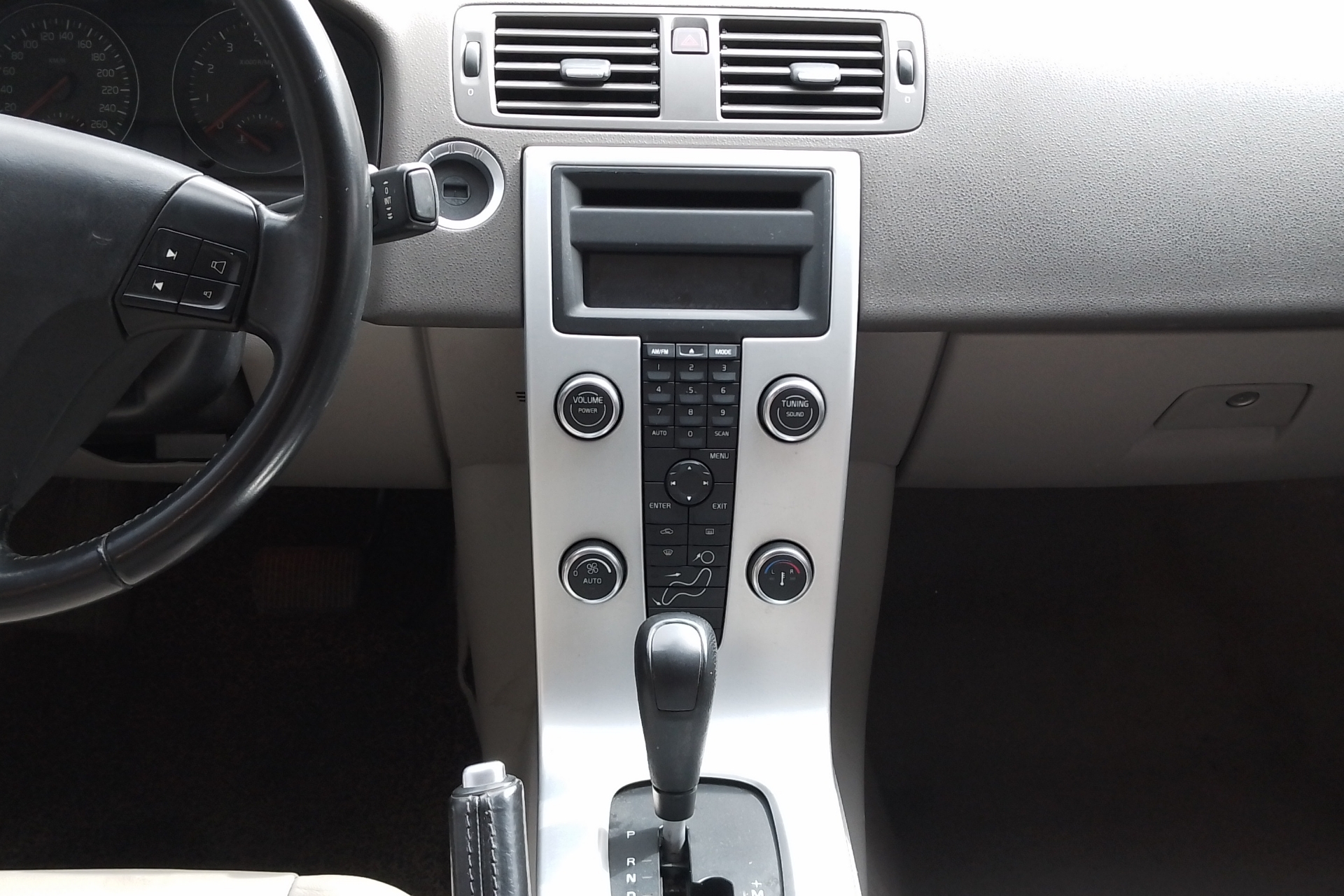 沃尔沃S40 2010款 2.0L 自动 汽油 智尚版 (国Ⅳ) 