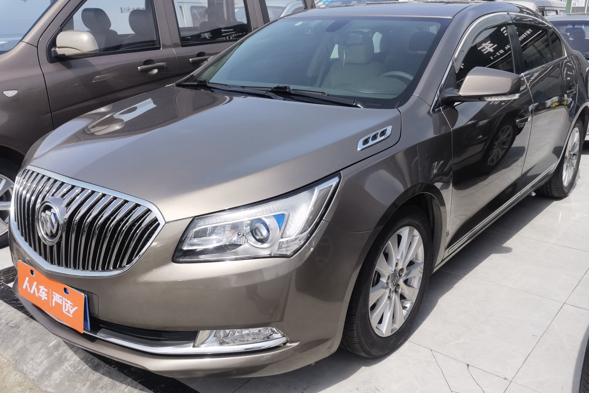 别克君越2013款24l自动领先舒适型国Ⅳ