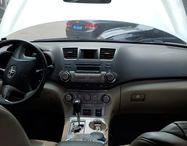 丰田汉兰达 2011款 2.7L 自动 前驱 运动版 (国Ⅴ) 