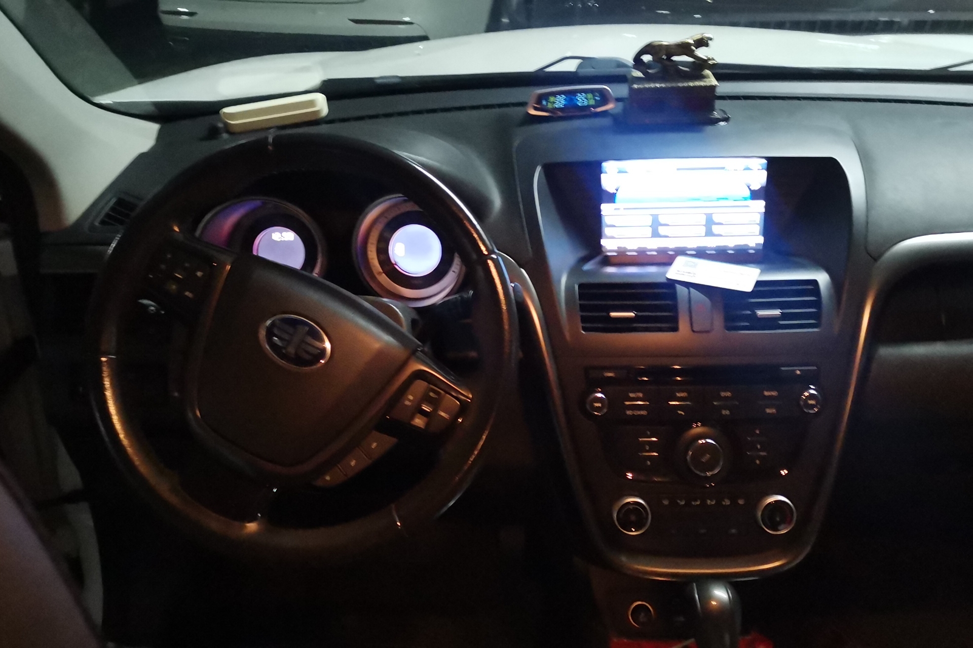 奔腾X80 2015款 2.0L 自动 前驱 舒适周年纪念型 (国Ⅳ) 