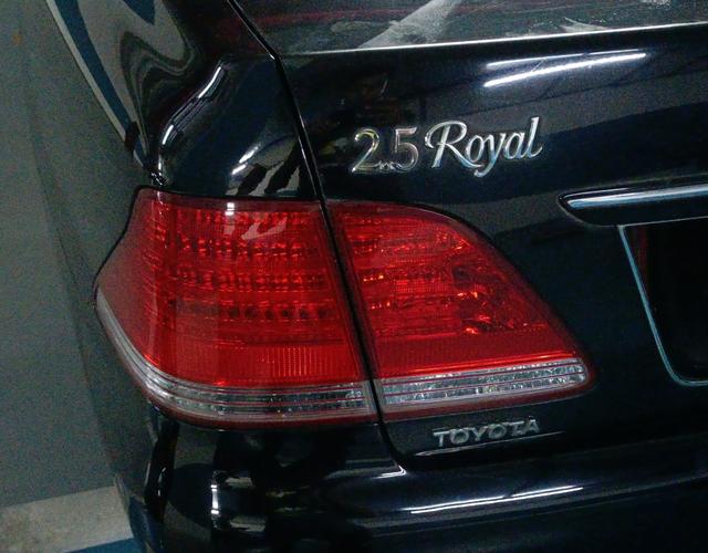 丰田皇冠 2009款 2.5L 自动 Royal特别导航版 (国Ⅳ) 