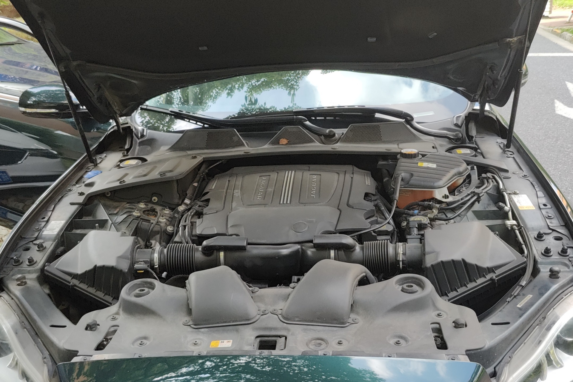 捷豹XJ L [进口] 2014款 3.0T 自动 汽油 全景商务版 (欧Ⅳ) 