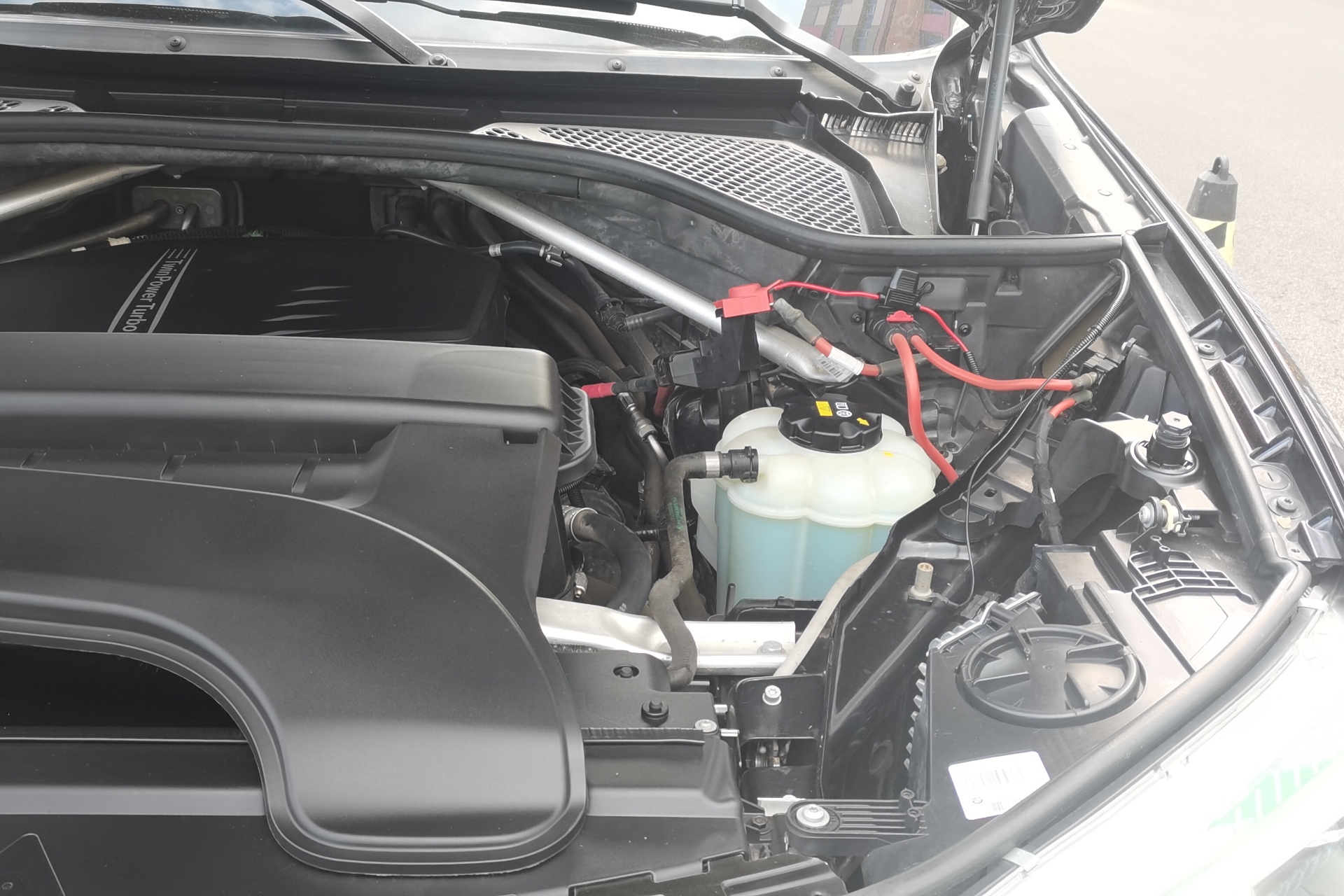 宝马X6 28i [进口] 2018款 2.0T 自动 四驱 汽油 