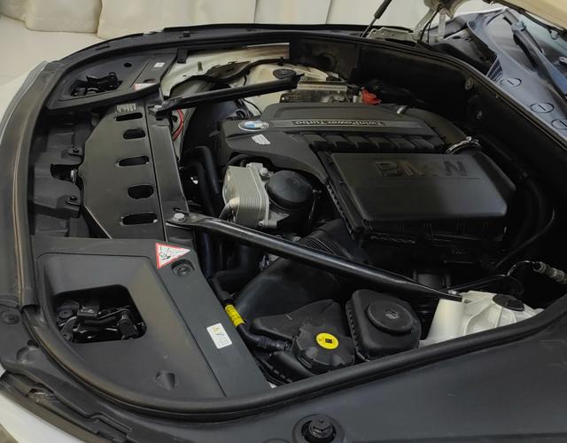 宝马5系GT 535i [进口] 2013款 3.0T 自动 汽油 豪华型 