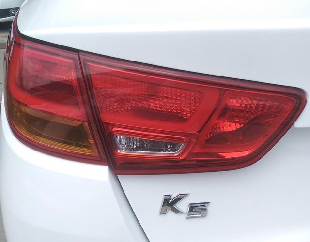 起亚K5 2015款 2.0L 自动 GL (国Ⅴ) 