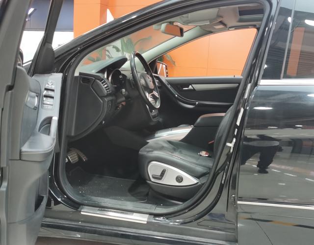 奔驰R级 R320 [进口] 2017款 3.0T 自动 汽油 商务型臻藏版 