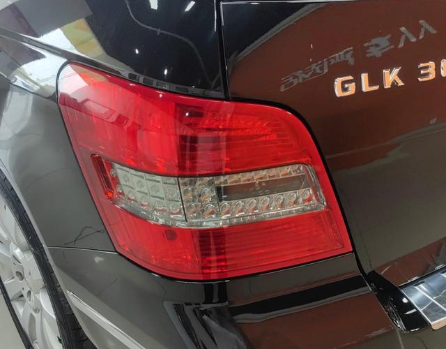 奔驰GLK级 GLK300 [进口] 2011款 3.0L 自动 汽油 豪华型 