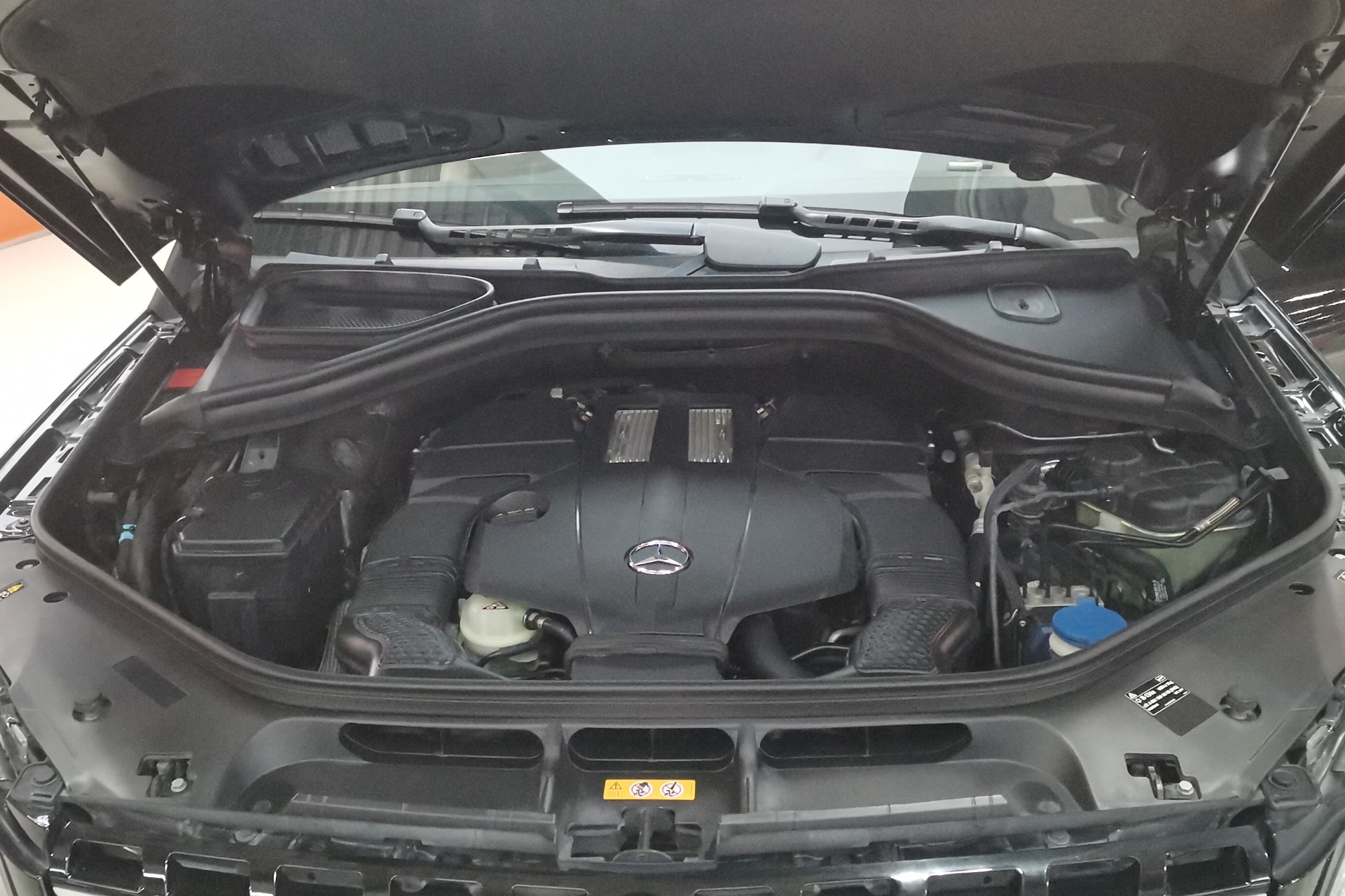 奔驰M级 ML400 [进口] 2014款 3.0T 自动 汽油 动感型 (欧Ⅳ) 