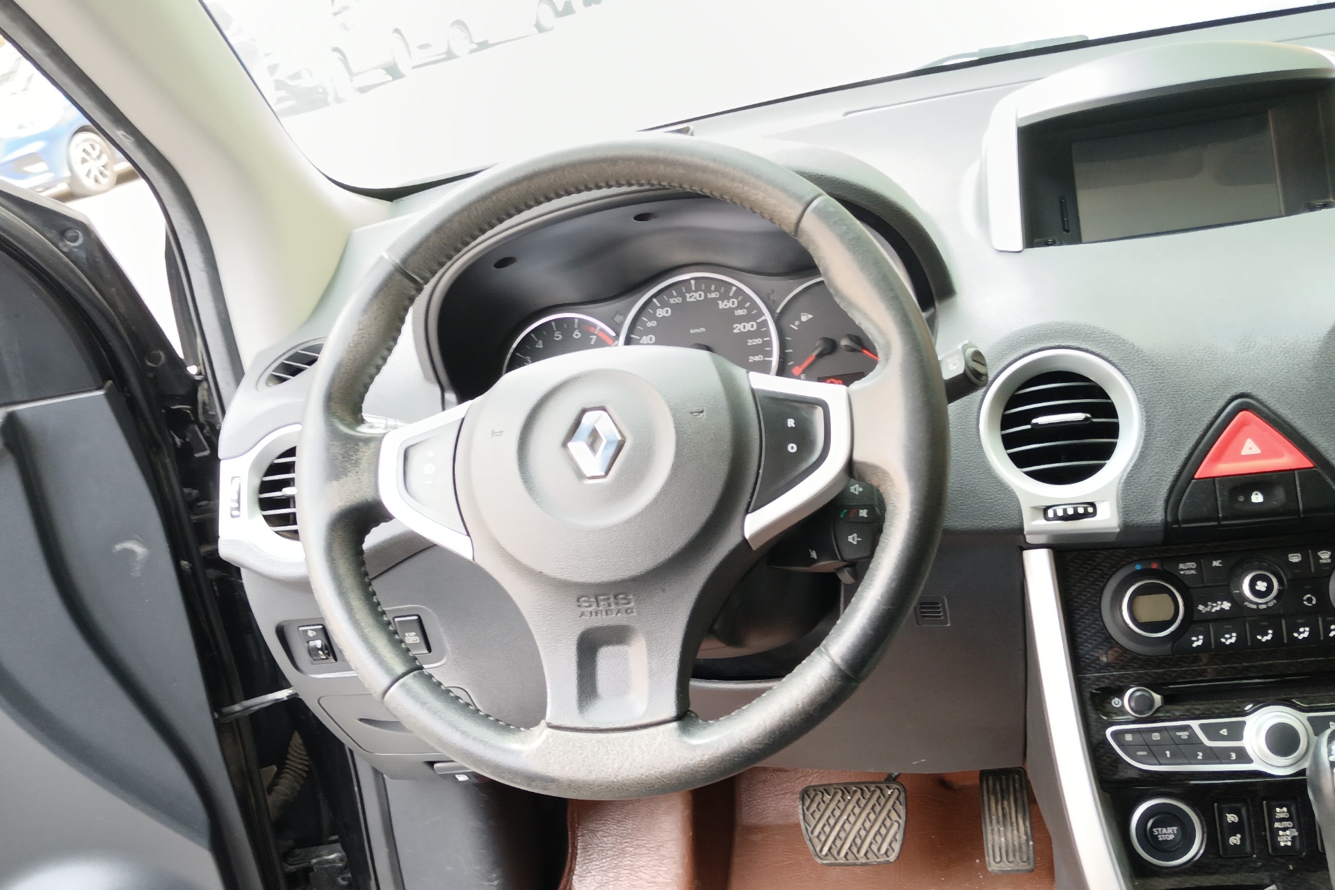 雷诺科雷傲 [进口] 2010款 2.5L 自动 四驱 舒适型 