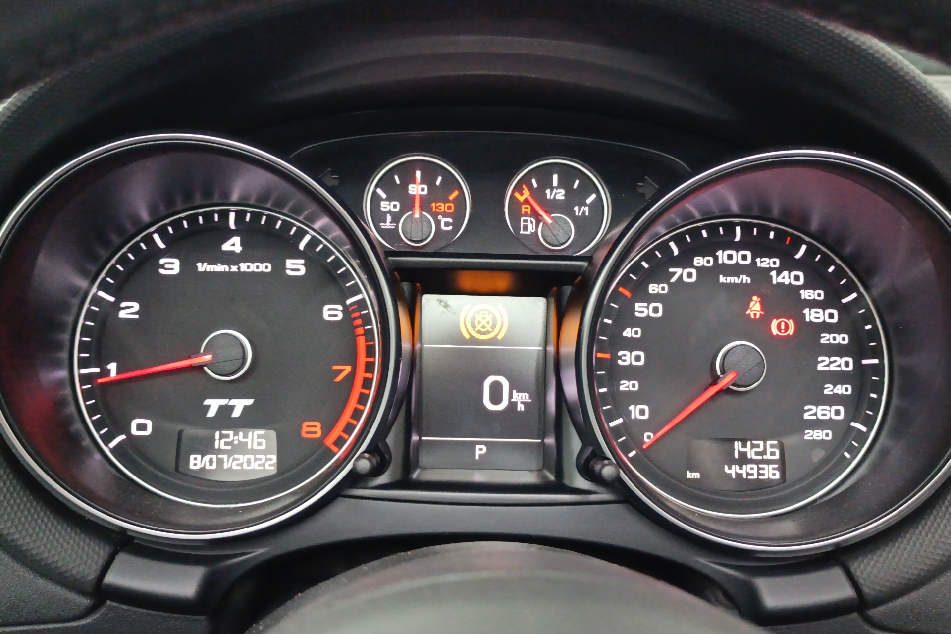 奥迪TT敞篷 [进口] 2011款 2.0T 自动 汽油 