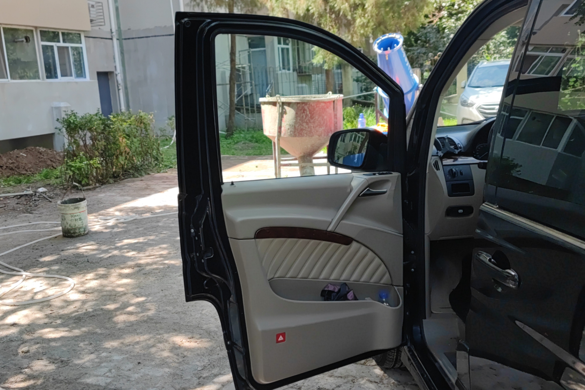 奔驰唯雅诺 2013款 3.0L 自动 7座 汽油 舒适版 (国Ⅳ) 