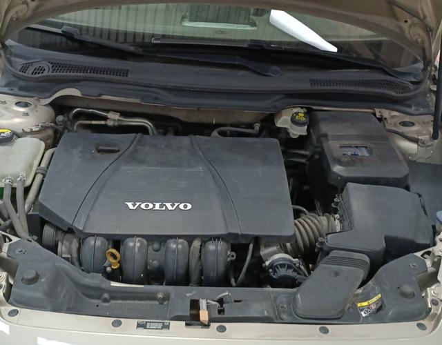 沃尔沃S40 2010款 2.0L 自动 汽油 智尊版 (国Ⅳ) 